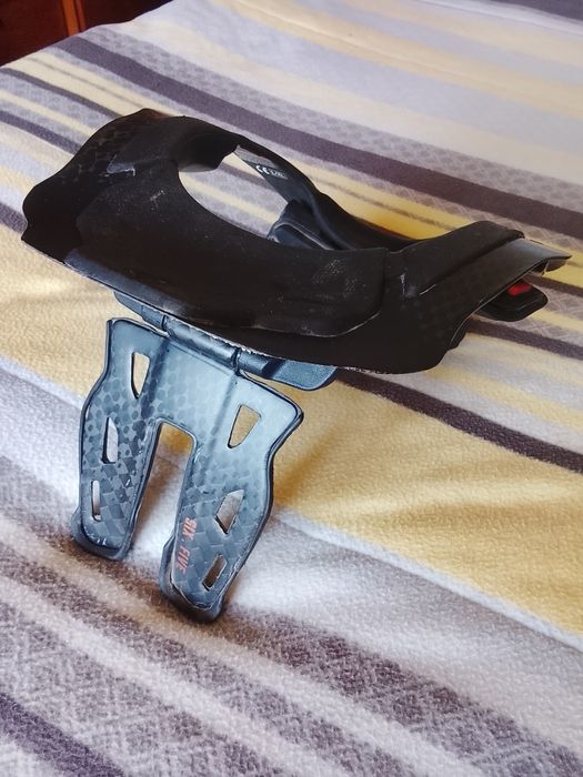 Leatt Brace 6.5 Carbono