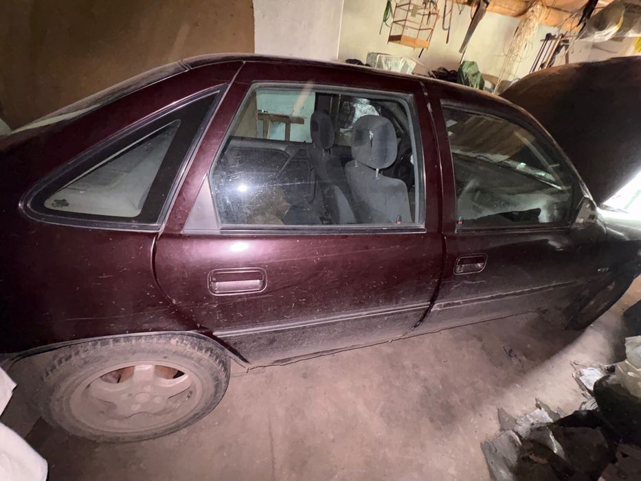 Автомобіль OPEL VECTRA 2л.