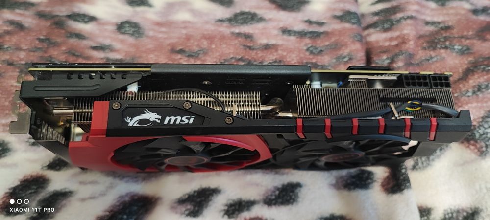 Відеокарта MSI R9 390 GAMING 8gb