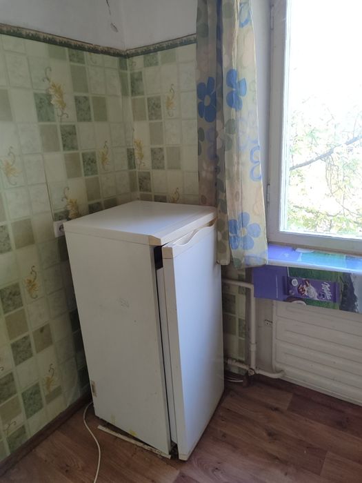 Продам 1/2 часть в  двухкомнатной кв. Ул.Рустави .Осипенковский р-н.