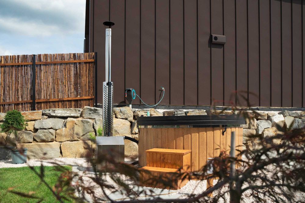 Domek z prywatną balią i widokiem na jezioro