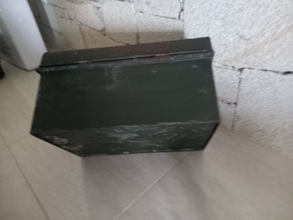 Baú pescador antigo chapa