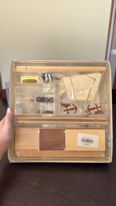 Kit de modelismo naval em madeira