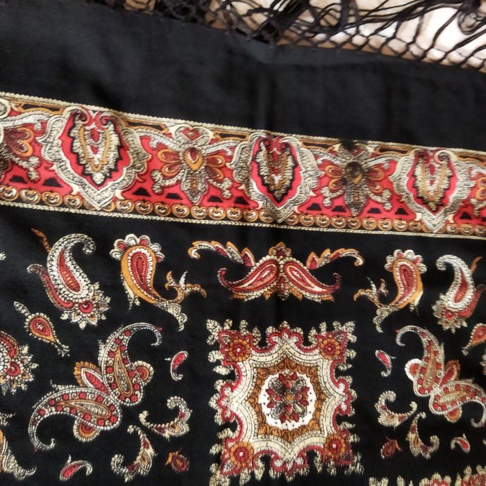 Lenço antigo em lã pura