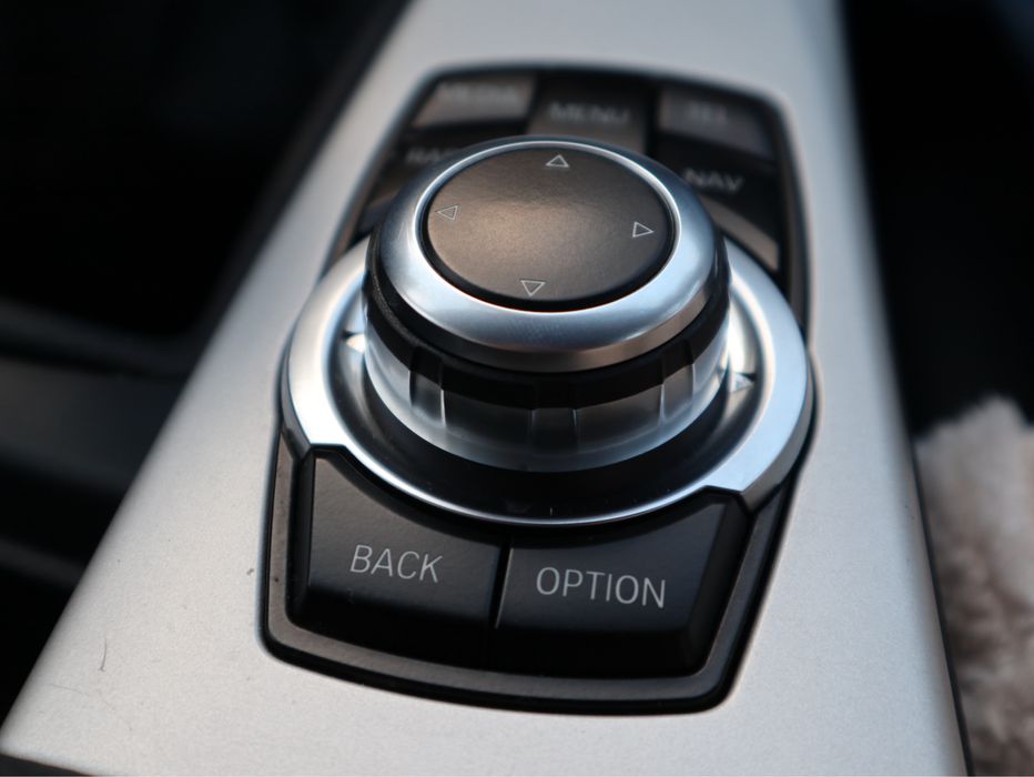 BMW 318i (136cv) - 2016