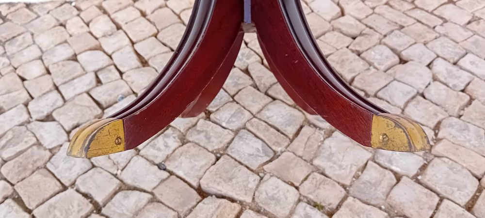 Mesa de Apoio em Madeira Nobre!