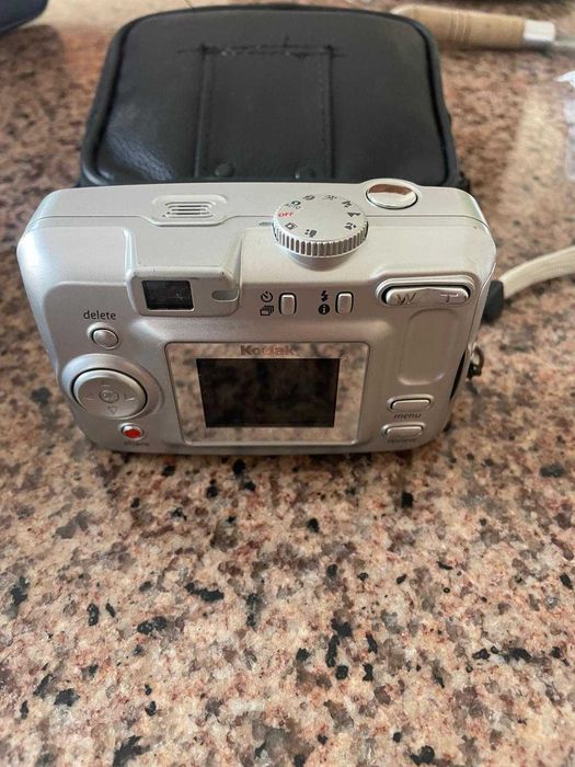Máquina fotográfica digital KODAk 4 MPx