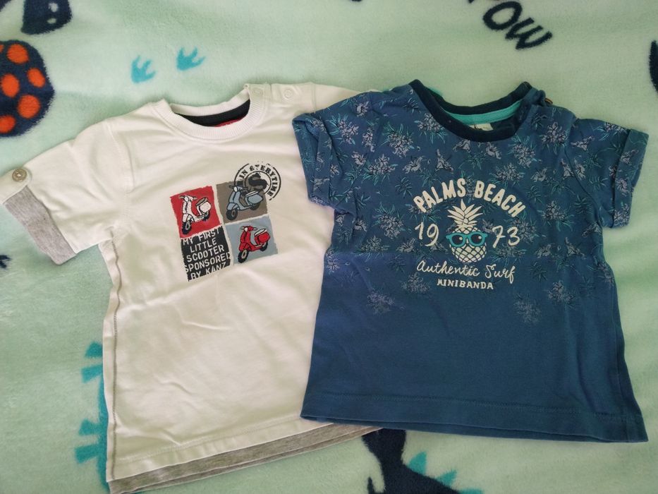 2 T-shirty z krótkim rękawem (68/74cm)