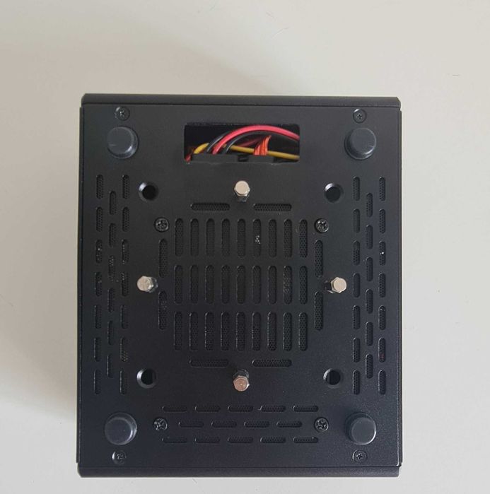 Firewall Fanless Industrial (16GB RAM, 120SSD, 4x Intel)
