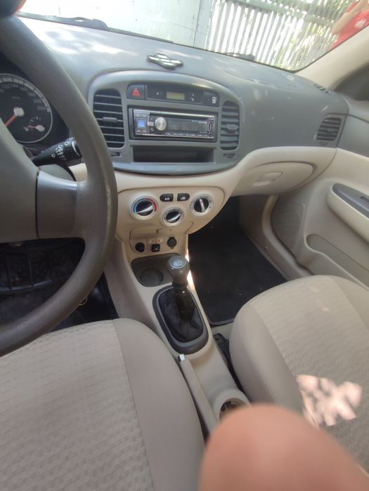 Hyundai accent  продам