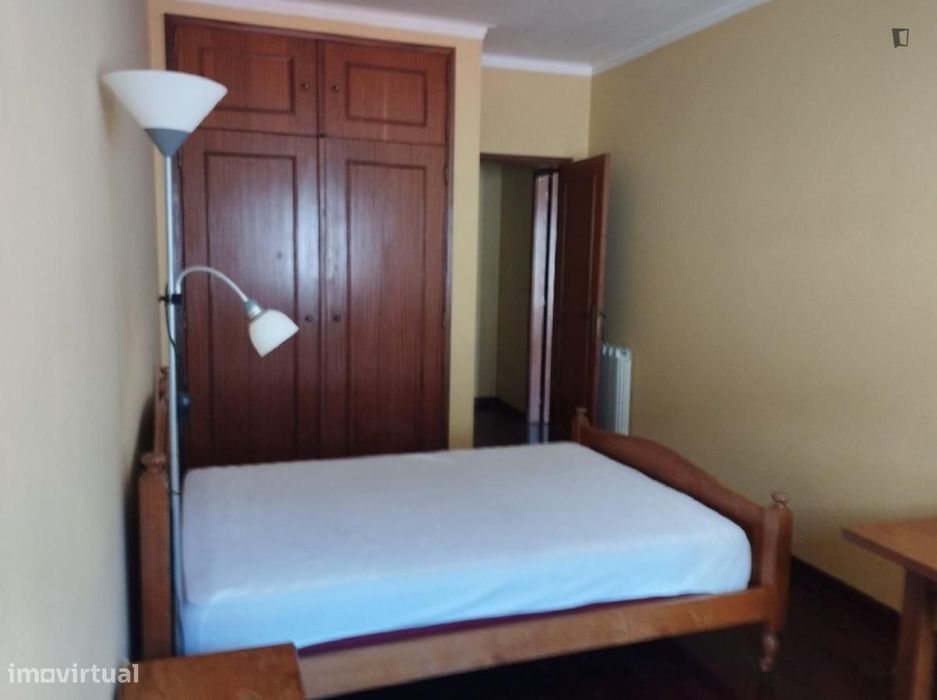 Quarto - localizado em Braga
