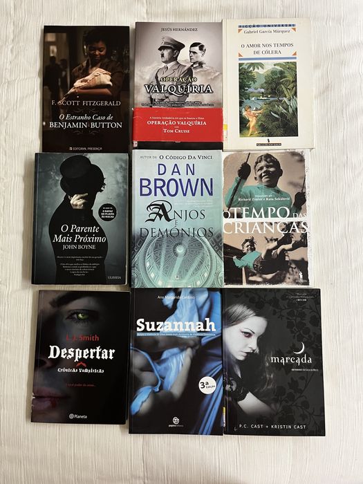 Conjunto de 33 livros