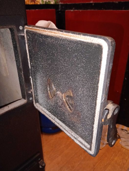 Piec szamot, koza na węgiel.