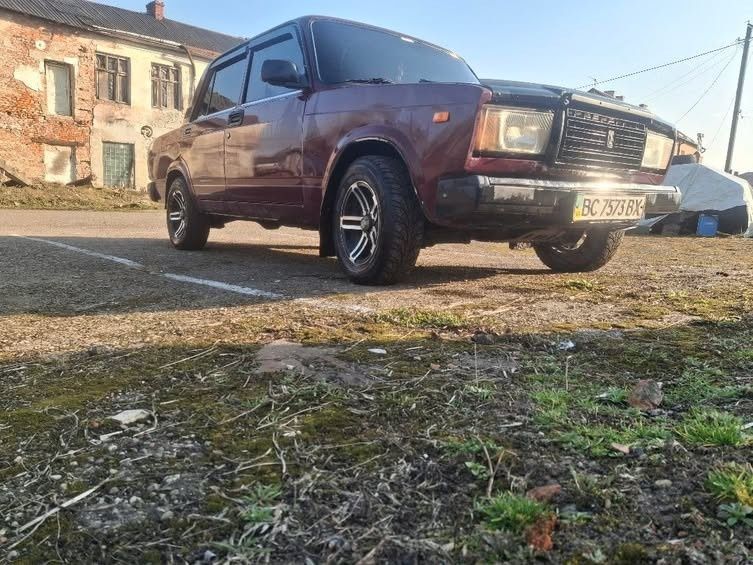 Продам ВАЗ 2107 в нормальному стані