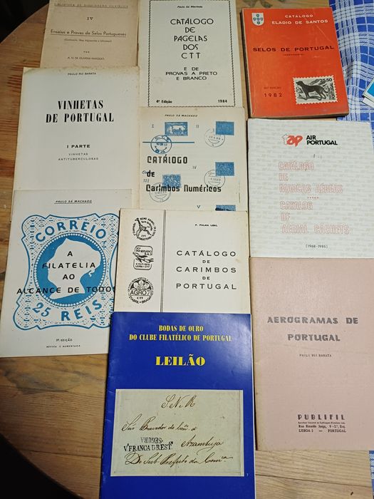 Livros e folhetos de selos