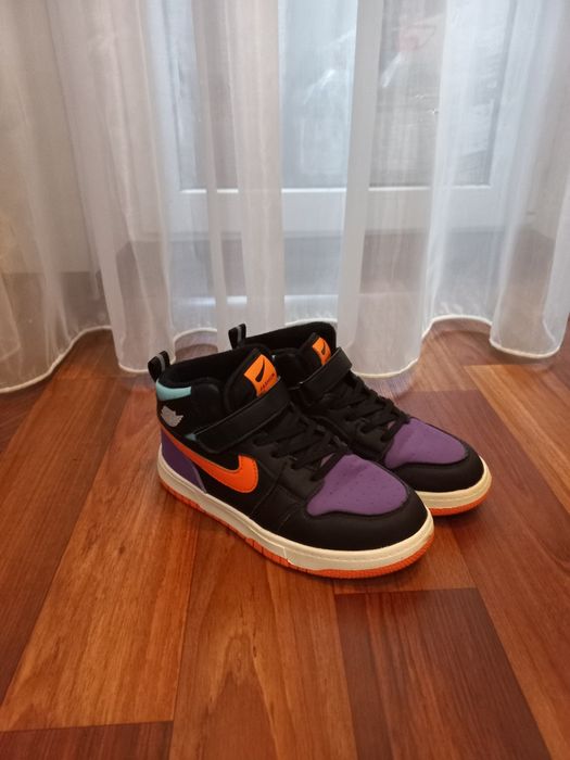 Кроссовки  Jordan 37 p.