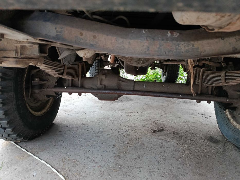 Автомобіль Уаз 2206