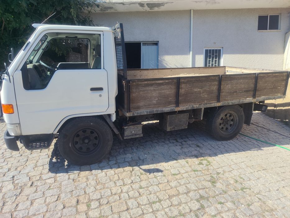 Toyota Dyna 150.