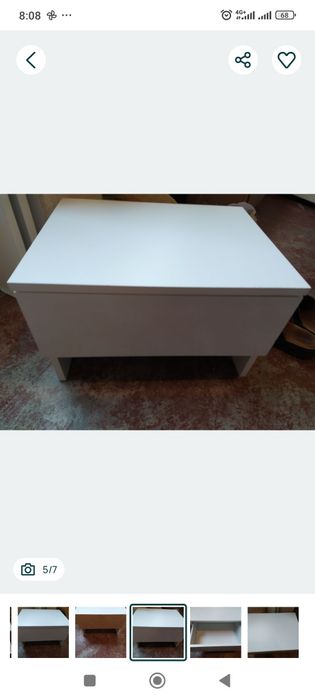 Cama de casal e mesas de cabeceira