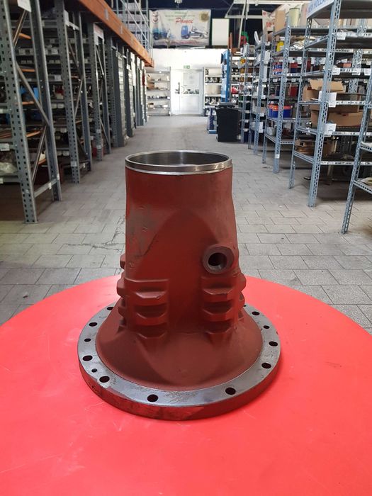 Pochwa tylnego mostu C385  861610.73 URSUS C-385
