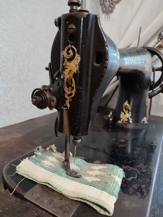 Швейная машинка Singer