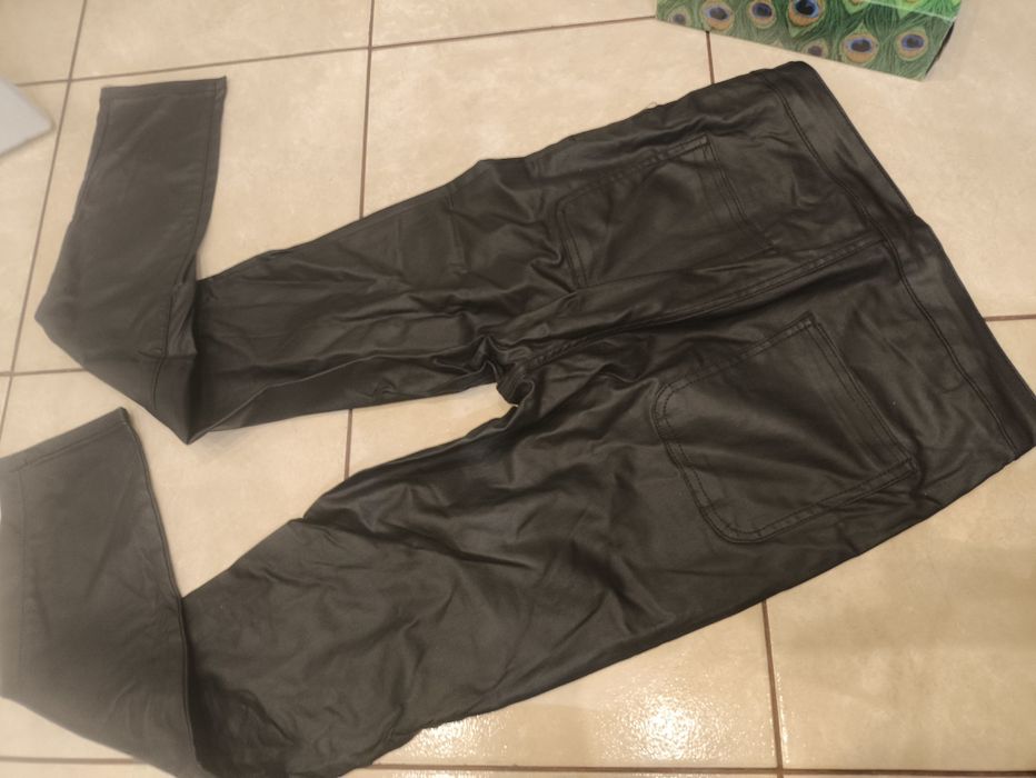 Spodnie eko skóra 40 L 42