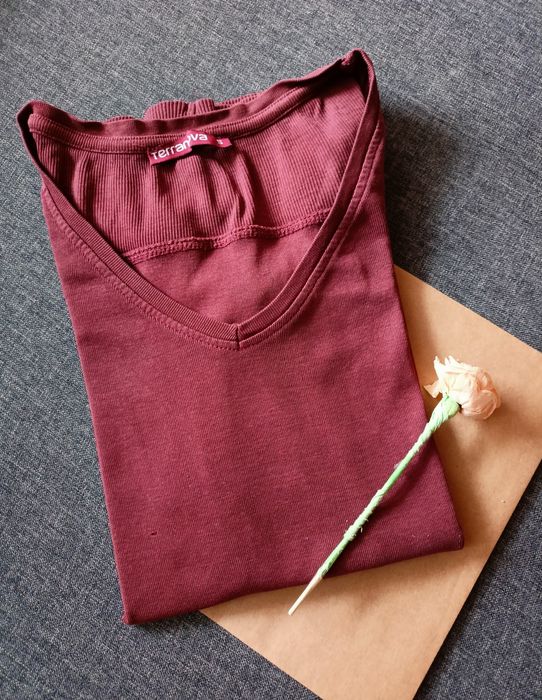 Burgundowa bluzka rozm. S (36)