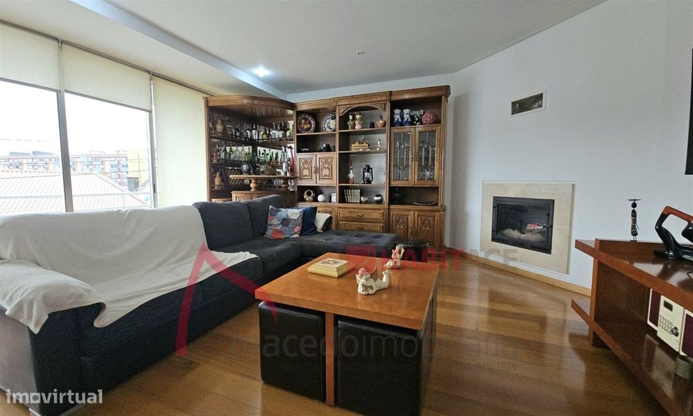 Apartamento T3 com 2 frentes e varandas em Ferreiros – Braga  O Seu Ap