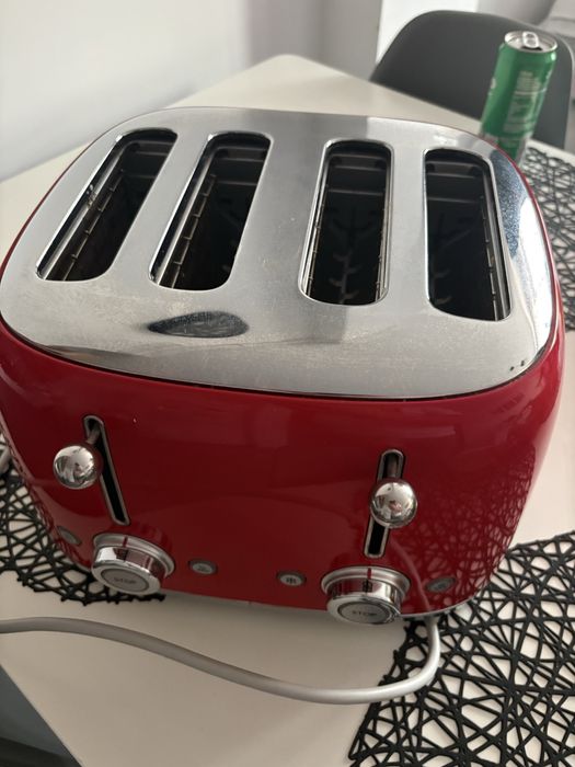 Toster na 4 kromki SMEG