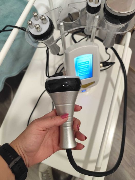 Aparelho de Cavitação 4 em 1 Radiofrequência corporal e facial