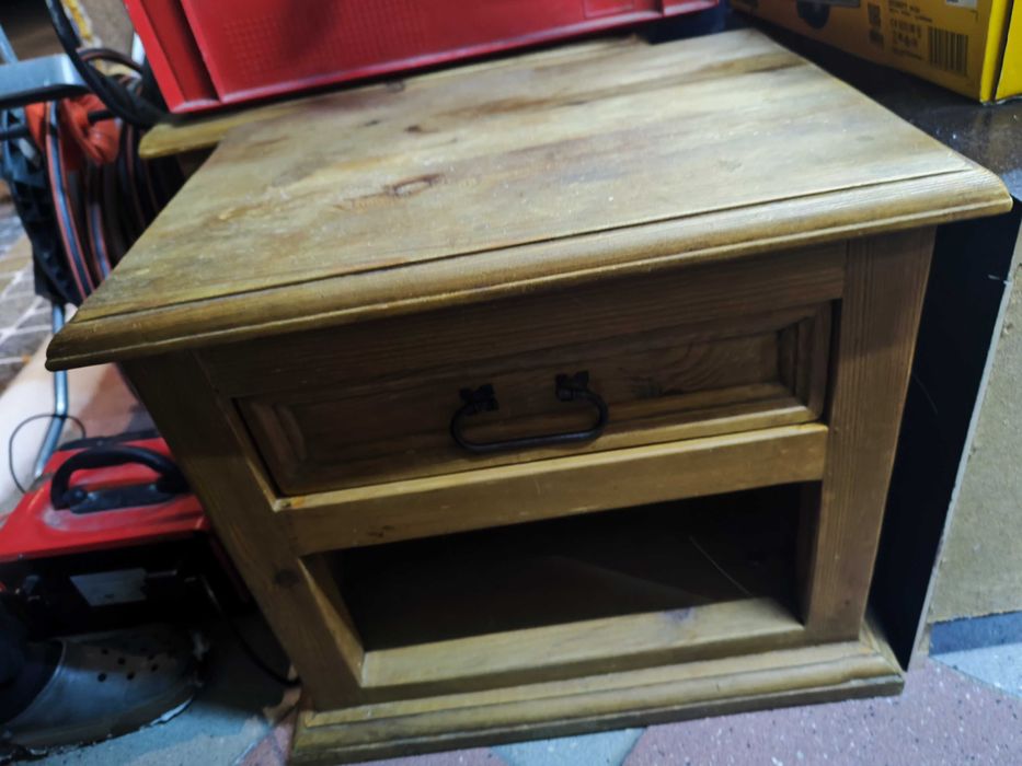 lozko sypialniane szafki