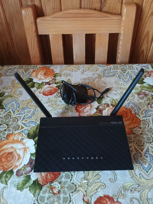 Router Asus RT-AC51U