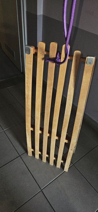 Sanki dziecięce drewniane