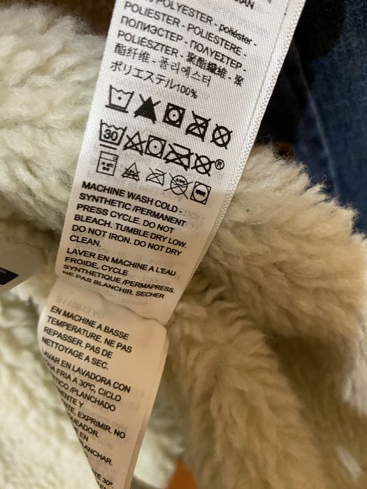 Джинсова куртка жіноча Levis