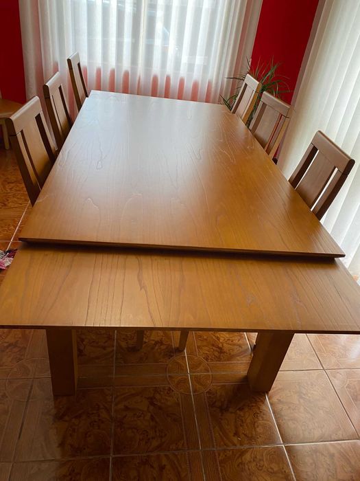 Moveis sala de estar mesa, cadeiras e estantes