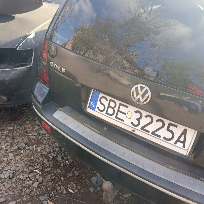 Klapa bagażnika tyl golf IV  kombi