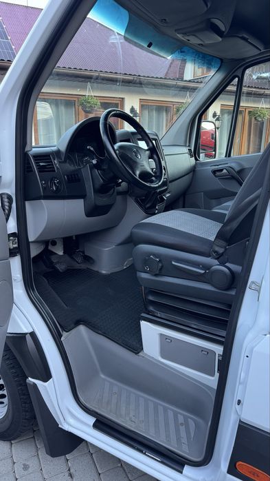 Volkswagen Crafter Maxi 2.0 TDI 2012 року