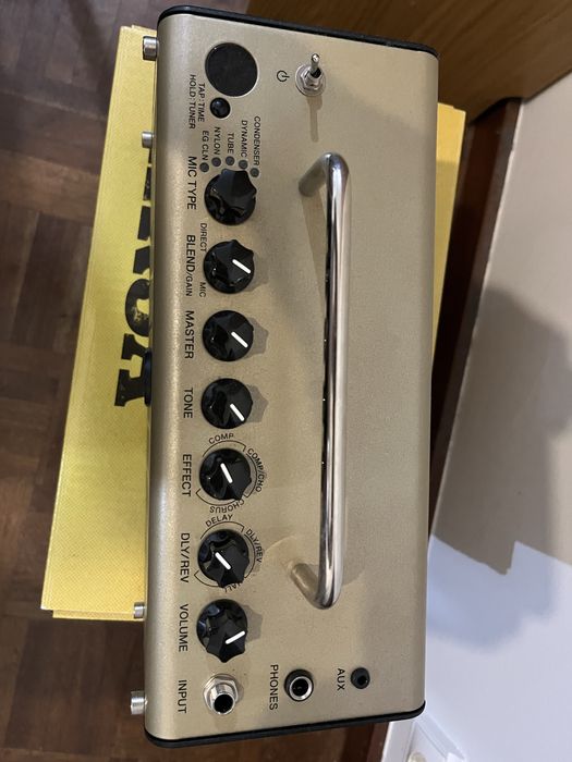 Amplificador Guitarra Yamaha THR5A 10W acusticas e electricas