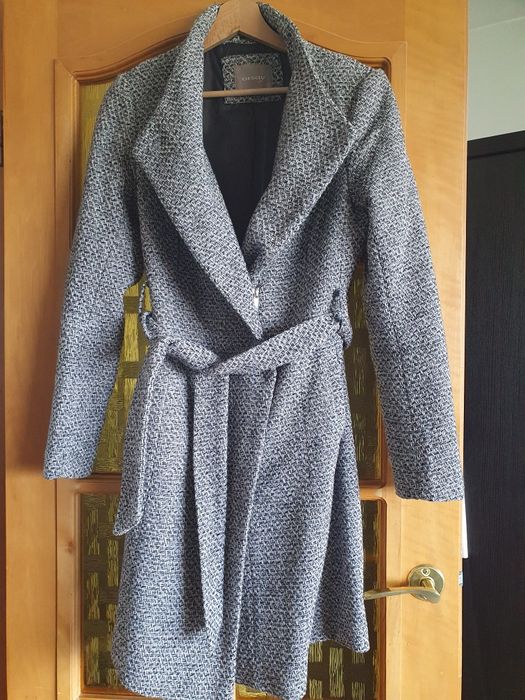 Płaszcz damski zimowy.