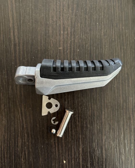 Підніжки для мотоикла