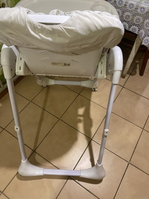 Стільчик для годування