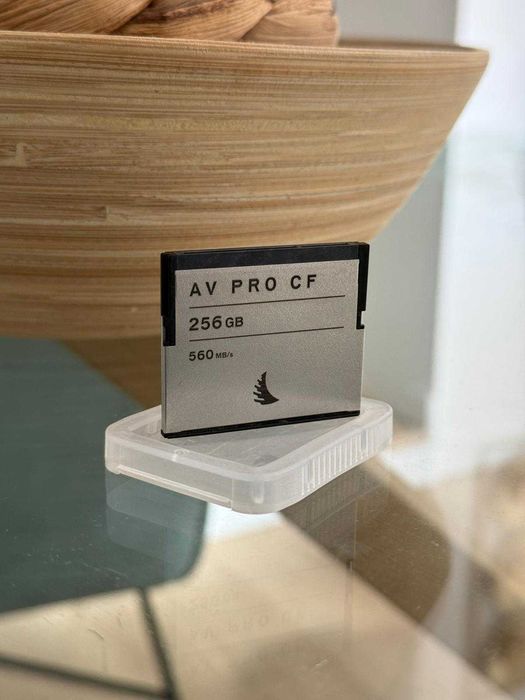 Cfast 2.0 Angelbird 256Gb como novo