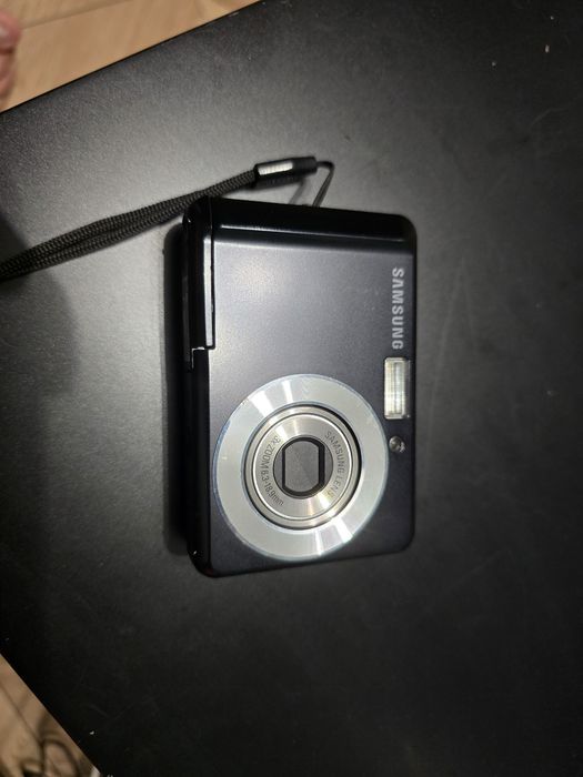 Samsung aparat ES10 8.1MP