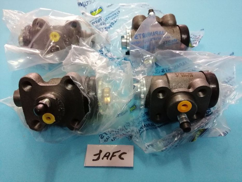 Conjunto de 4 bombitos travão frente Canter FE331 FE444 NOVOS