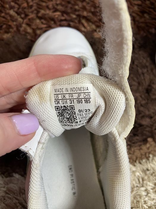 Кеди Adidas 30 розмір, на дівчинку