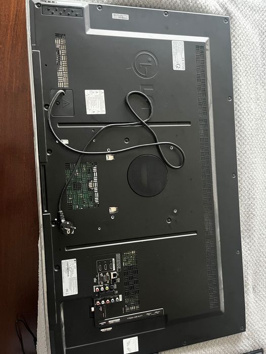 Televisão LG 47" (119cm)