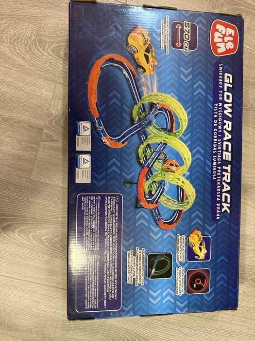 Elefun Glow Race Track - świecący tor 570 cm z autem