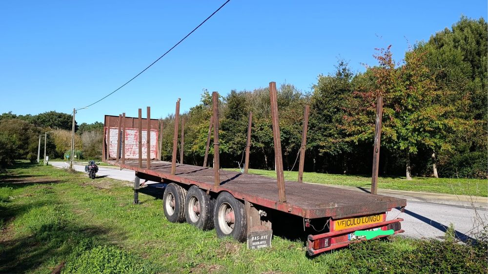 Galera transporte madeira