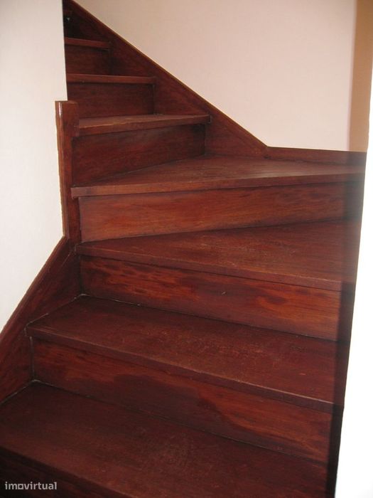 Apartamento T4 Duplex com Jardim e Varanda