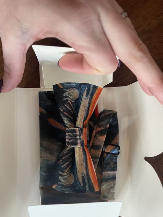 Mucha muszka poszetka krzyk marthu